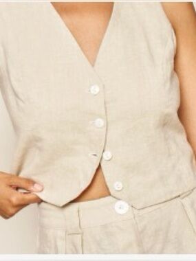 NWT Bowie Vest in Oatmeal Linen